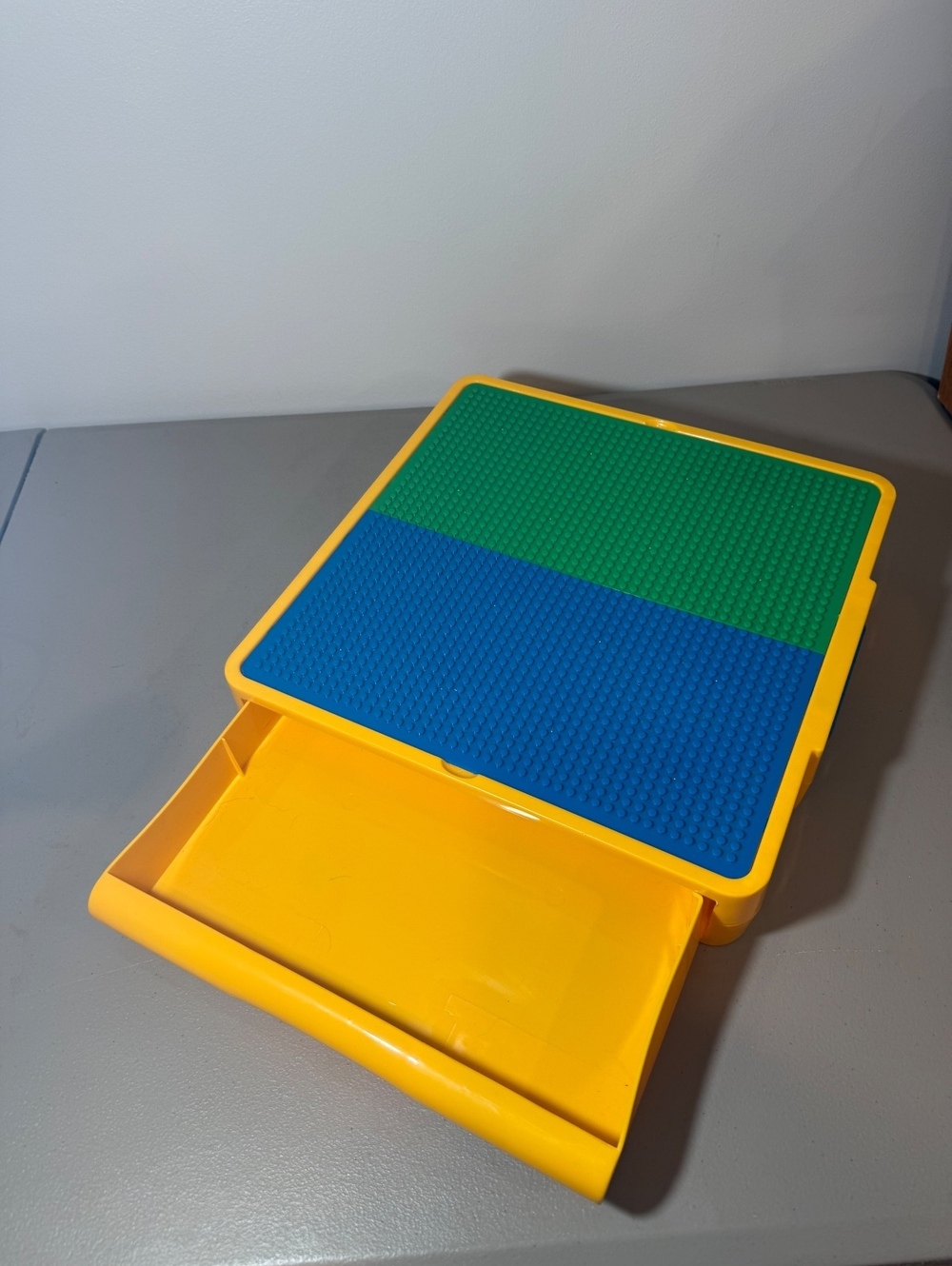 LEGO Yellow Storage Box with Green and Blue Lid